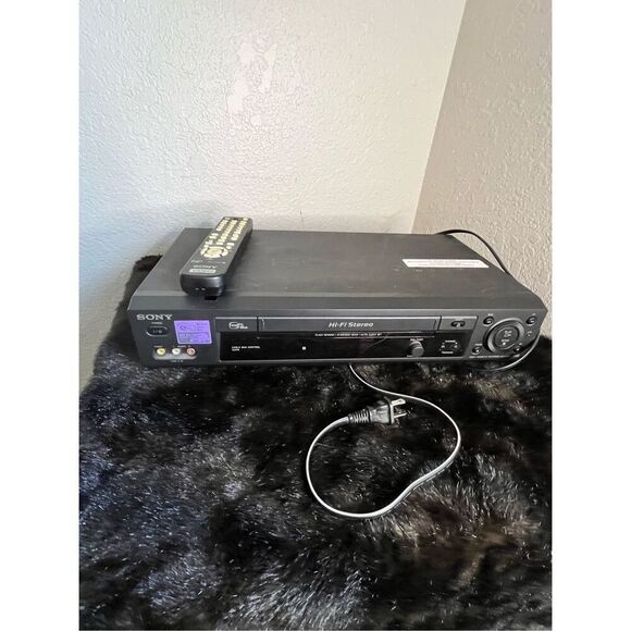 Sony SLV-N900 4-Head Hi-Fi VCR Video Cassette Player Recorder VHS With Remote